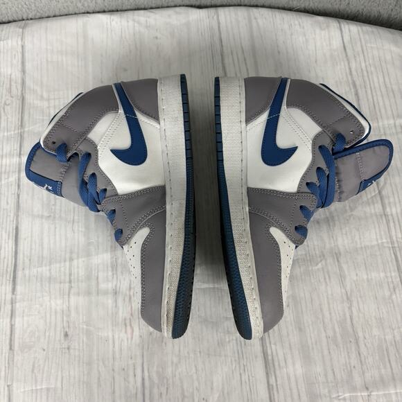 Nike Air Jordan 1 Mid True Blue Grey White Shoes DQ8423-014 size 6.5Y, Women's 8 - Picture 8 of 16